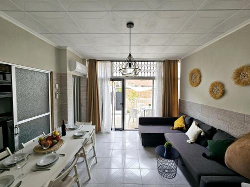 Cozynest ALICANTE - Apartment with Terrace