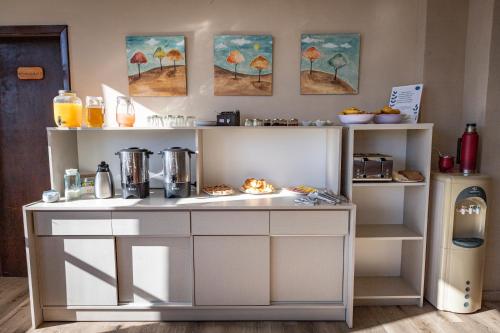 Příslušenství pro přípravu čaje a kávy v ubytování Hotel 7 Lagos