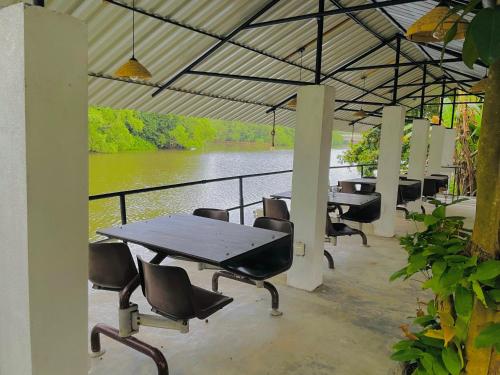 Gallery image of Riverwood villa in Weligama