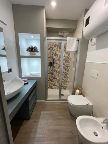 Splendid Room Suites photo 37