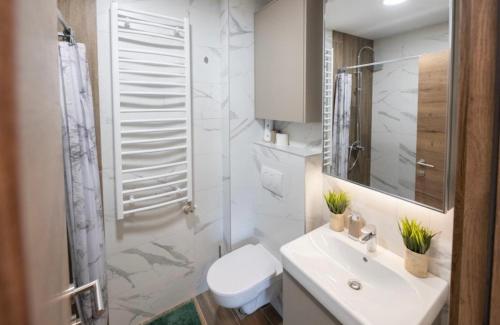 Et badeværelse på The Alpinist