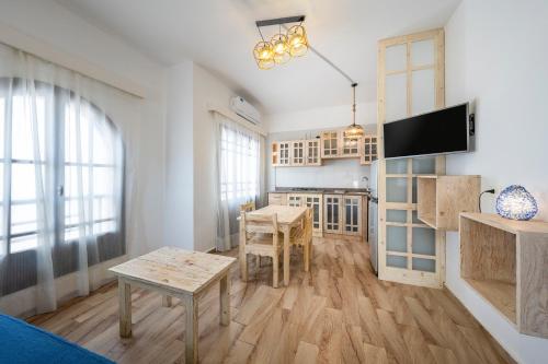 Dahab One - El Primo VIP apartmentsにあるテレビまたはエンターテインメントセンター