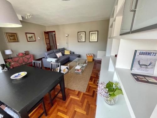 Ruang duduk di Precioso duplex en Nigrán