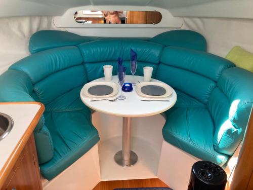 Bateau Nirvana 7,6 m