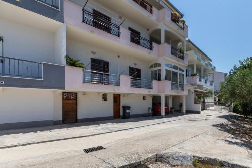 Apartments by the sea Duce, Omis - 14587