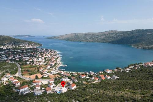 Family-friendly apartments with swimming pool Poljica, Trogir - 21592