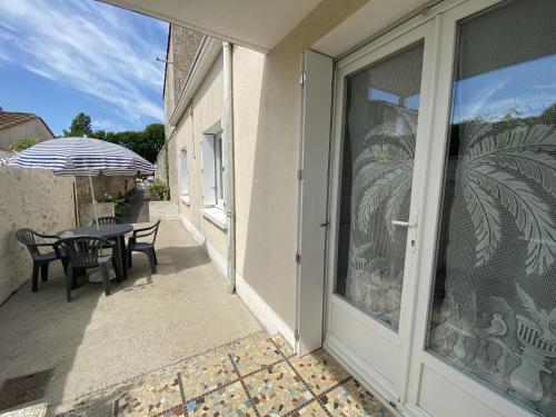 Maison à Fouras: Proche plages et centre, jardinet, 1 chambre - FR-1-709-52