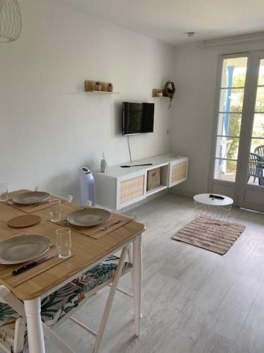 Photo de la galerie de l'établissement Charmant studio au bord du Lac, à Marciac