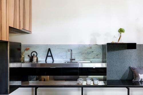 Una cocina o cocineta en Drift House