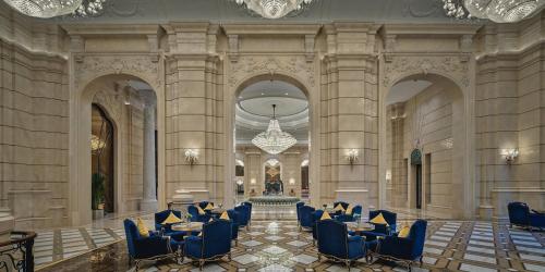 Posezení v ubytování Crowne Plaza Dongying by IHG