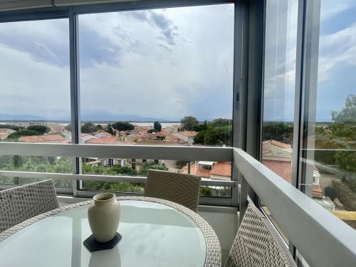 Appartement 2 pièces avec parking, WIFI, et climatisation