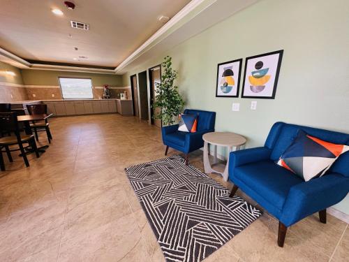 Χώρος καθιστικού στο Crosby Travel Lodge and RV Park