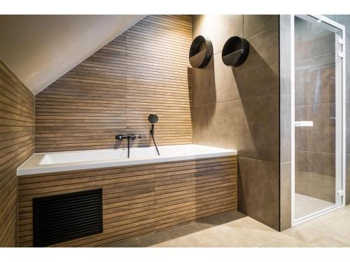 Salle de bains dans l'établissement Luxury Villa in De Cocksdorp