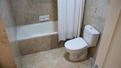 Koupelna v ubytování Beverly Hotel Batam