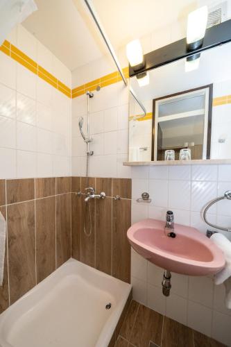 Gallery image of Hotel Bellevue in Plitvička Jezera