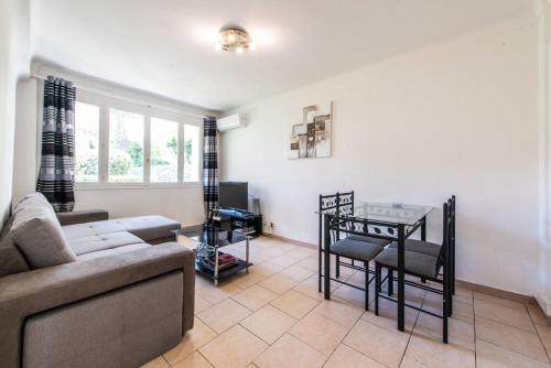 Cannes Branly :2BDR Apartment