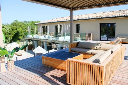 Balkón alebo terasa v ubytovaní La Maison d'Ambrine - La Villa Ibiza
