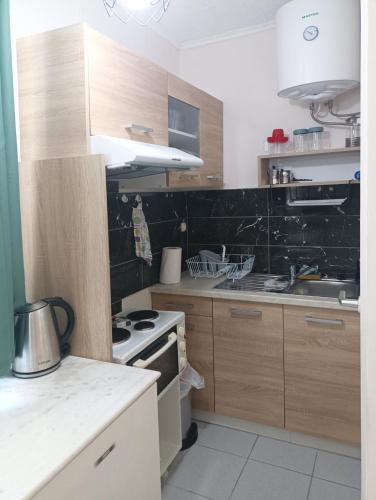 Small Studio in Rethymno center for up to 4 persons (2 +2 children or 3 adults)