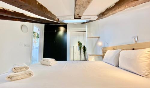 Gran Vía Attic - In the city center