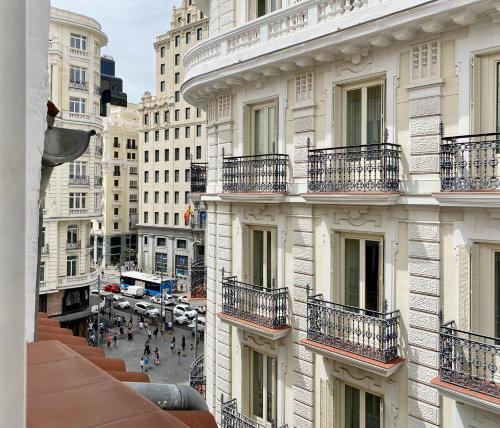Gran Vía Attic - In the city center