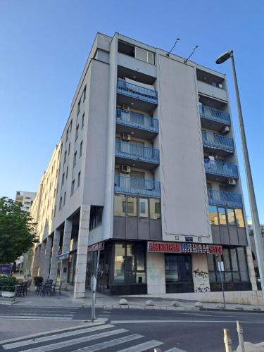 Hana City Apartment