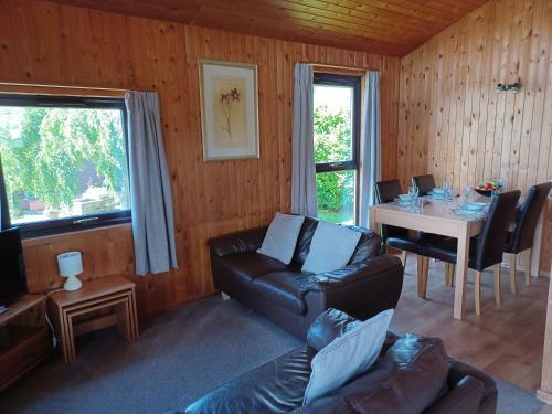 Posezení v ubytování Green View Lodges