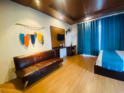 Ένα ή περισσότερα κρεβάτια σε δωμάτιο στο SenDa Villa & Apartment Hoi An
