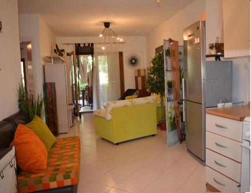 Akrotiri Beach House