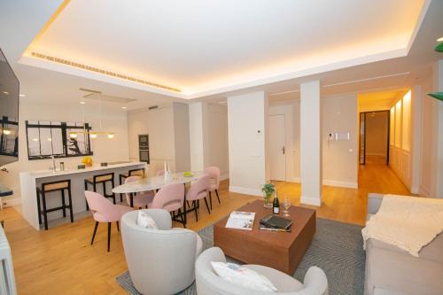 For You Rentals Lujoso y elegante ap TEMPORAL en Centro Madrid ALC353