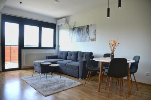 Φωτογραφία από το άλμπουμ του LaVista σε Jagodina