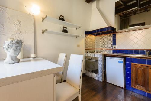 Borgo Art Apartment by Mmega