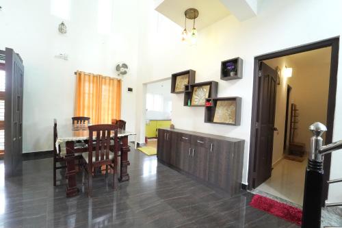 Η κουζίνα ή μικρή κουζίνα στο Coorg Farm Stay