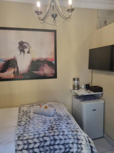 Postel nebo postele na pokoji v ubytování 3 Brothers B&B