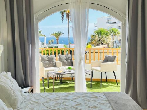 Ocean View Apartment with Heated Pool near Beach