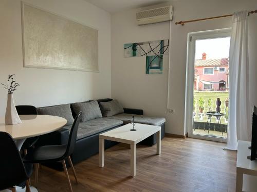 Jela Apartment with a big balcony