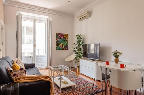 Bright apartment in Gran Vía with balconies INF2Iz3
