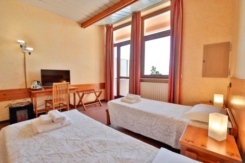 Gallery image of Pràcatinat Hotel & Restaurant in Fenestrelle
