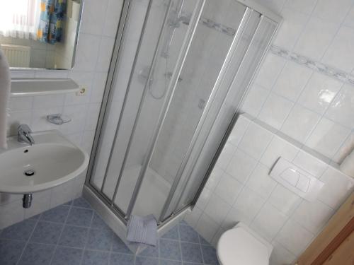 Koupelna v ubytování Haus Obermoser