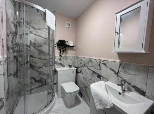 Bright Studio Apartment