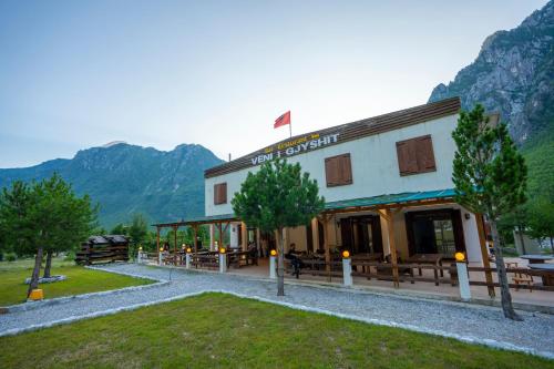 Gallery image of Guesthouse Véni i Gjyshit in Shkodër