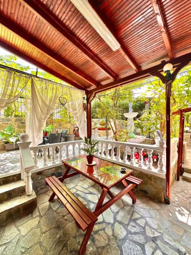 Stone house under Acropolis