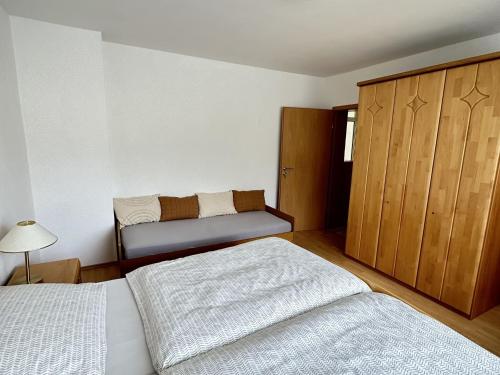 Ένα ή περισσότερα κρεβάτια σε δωμάτιο στο Modern apartment with 2 bathrooms in Lirstal