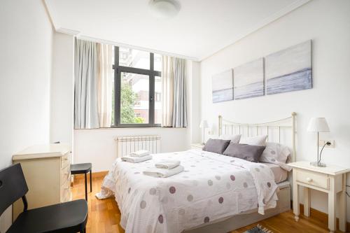 Postel nebo postele na pokoji v ubytování MyHouseSpain - Bibio apartamento junto a playa