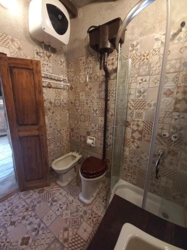 Ένα μπάνιο στο Casita de Piedra B&B