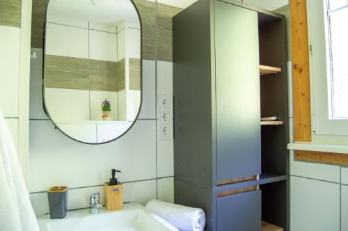 Ένα μπάνιο στο Wellness mitten in der Wasserfallstadt Triberg