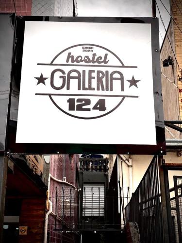 Galeria 124 Hostel – Photos 5