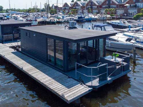 Tiny houseboat Parel IV - airco – Photos 2