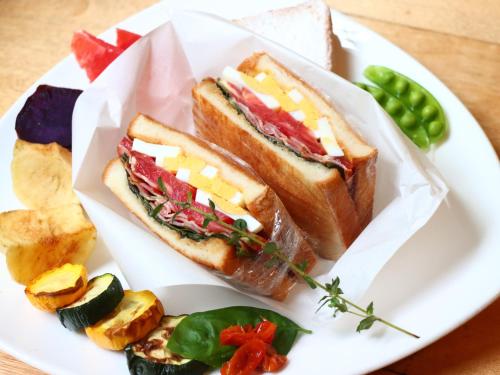 Jídlo v penzionu nebo okolí