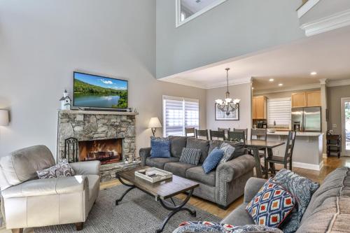 Lakeview Life – Photos 4