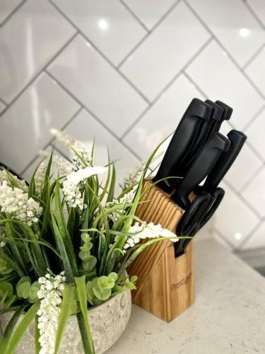 Promotional Price for Short stay Furnished 1 BHK